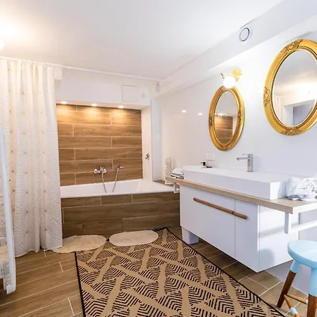 Le Charme Stylishcotedazur Vieil Parking Apartman *